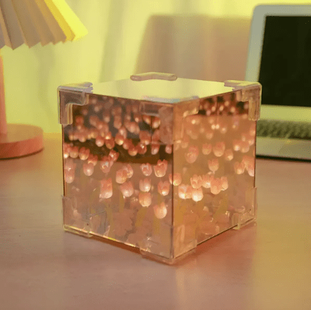 Lámpara de Tulipanes Infinitos DIY en Cubo 12x12 cm | Decorativa, Personalizable y con Efecto 3D